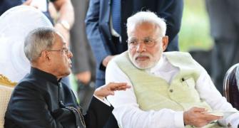 Modi centre of attention at President's 'At Home' function