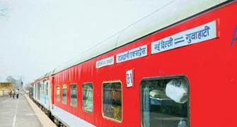 Armyman held for trying to molest girl in train