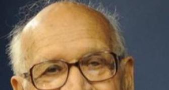 Noted historian Bipin Chandra passes away