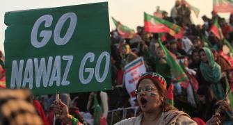 Will shut down Pakistan on Dec 16: Imran Khan warns Sharif