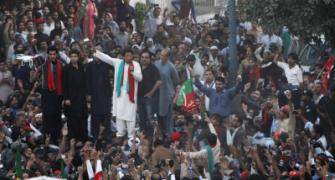 Karachi comes to a halt on strike call given by Imran's party