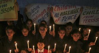 Indian students pay silent tribute to victims of Peshawar tragedy
