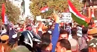 PHOTOS: AAP vs BJP faceoff outside Jaitley's house over bribery claims