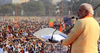 Modi tears into Left but goes soft on Mamata in Kolkata rally