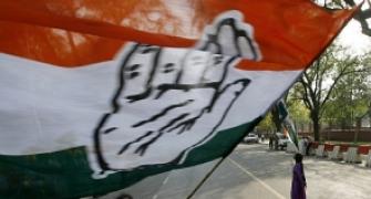 SC issues notice to Cong, NCP on using flags similar to tricolour