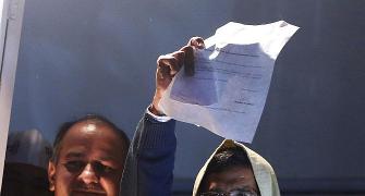 Kejriwal quits as Delhi CM over Jan Lokpal Bill fallout