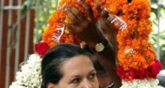 The idea of India is under THREAT: Sonia on BJP