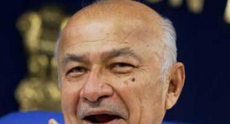 Cong defends Shinde's remark, says it's directed at BJP's 'paid team'