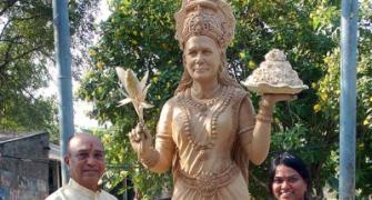 Now, a temple for 'Mother Sonia', saviour of Telangana!