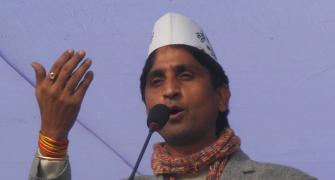 AAP's Kumar Vishwas targets Rahul: Sleeping in Dalit homes won't change things