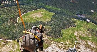 Surprise from the sky: How paratroopers shape the battle