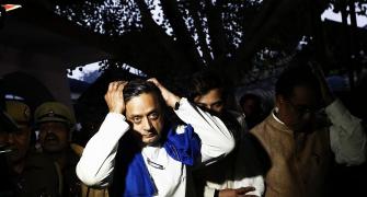 Delhi cops call in Tharoor for questioning again