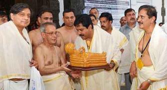 President seeks blessings at Padmanabhaswamy temple