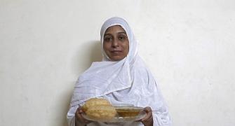 PHOTOS: How Muslims break their Ramzan fast the world over