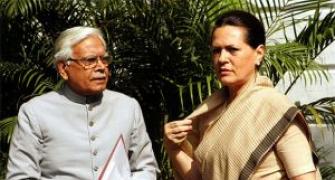 Cong slams Natwar's remarks on Sonia as 'politically motivated'