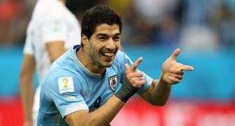 Suarez's header gives Uruguay the lead against England