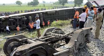 Train services resume in Chhapra after Rajdhani mishap