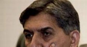 Former ISI chief Shuja Pasha knew of Osama's hideout: NYT