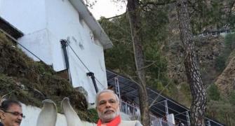 Watch Video: Narendra Modi visits Vaishnodevi shrine