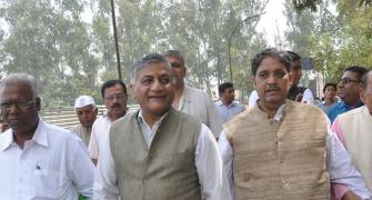 I was not invited by the AAP to join them: General V K Singh