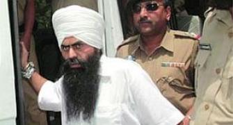 Commute Bhullar's death penalty to life term: Centre to SC