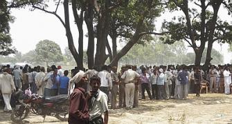 Will hang ourselves from same tree: Father of Badaun victim
