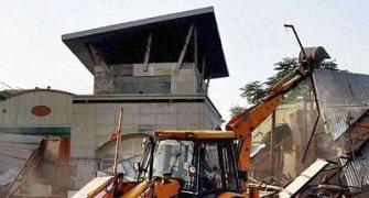 Kejriwal cabinet's first order prohibits any demolition in Delhi