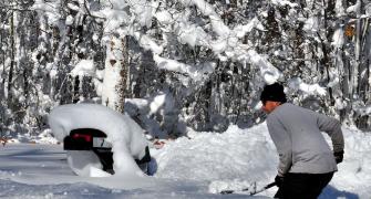 Deadly snowstorm buries US, 7 dead