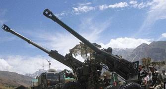 India decides to buy 814 artillery guns