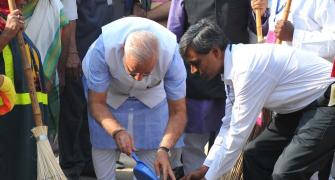 Clean India Mission beyond politics, says Modi