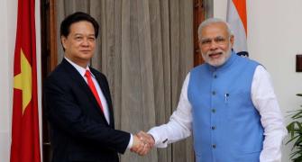 India, Vietnam decide to step up defence ties