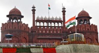 WATCH LIVE! PM Modi addresses Indians @ Red Fort