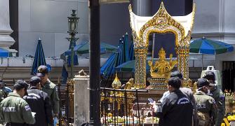 Thailand hunts for Bangkok temple bomber