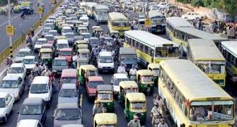 Odd-even car formula from 8 am-8 pm, says Delhi government