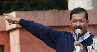 CBI asked to finish parties who don't fall in line: Kejriwal