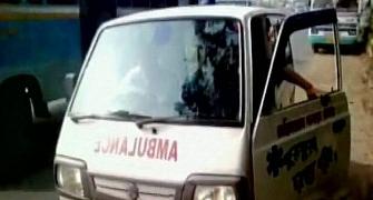 Cops stop heart patient's ambulance for Mamata's convoy... that never came