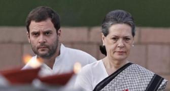 Congress finds a few reasons to smile along a bumpy road