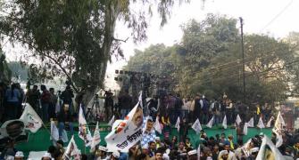 'Paanch saal Kejriwal' chants break out as AAP races to victory
