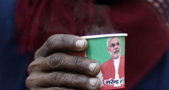 PM Modi congratulates Kejriwal, calls for chai pe charcha