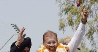 Acche din have returned, says Vanzara after leaving jail