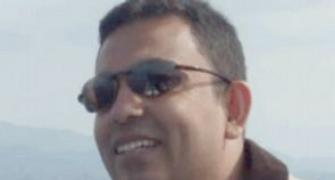 American atheist blogger Avijit Roy hacked to death in Bangladesh