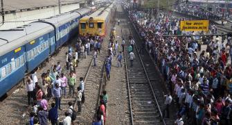 Mumbai: 15 cops, 2 motormen injured as commuters vent anger