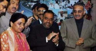 'Mayawati dalit ki beti nahin, daulat ki beti hain'