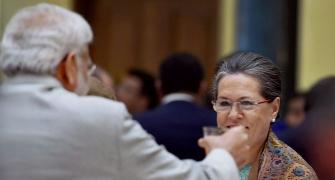 PHOTOS: When Modi, Sonia shared a toast