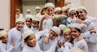 Photos: Eid Mubarak: Hugs, selfies, tweets & more