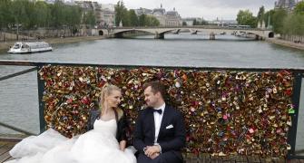 PHOTOS: Heartbreak! Paris says au revoir to love locks