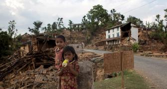 Death toll exceeds 7,000 as Nepal says no chance of more survivors