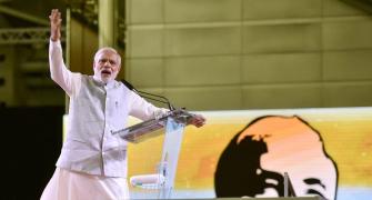 Today, world is dealing with India on equal terms: Modi@Singapore