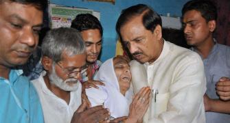 Politicos spar over Dadri lynching, question PM's silence