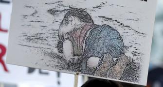 PHOTOS: The world weeps for drowned Syrian toddler